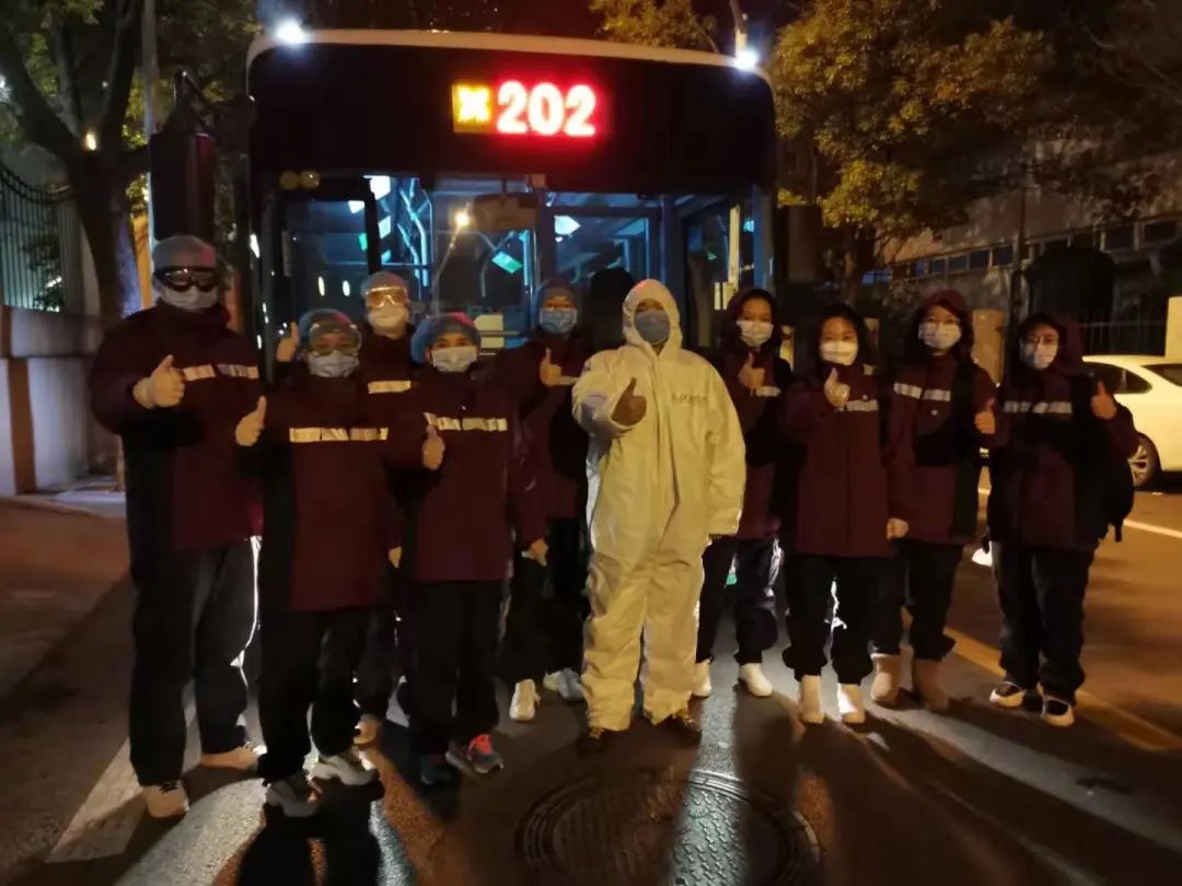 76天的谎言,一双40码运动鞋……看武汉公交青年的战疫故事