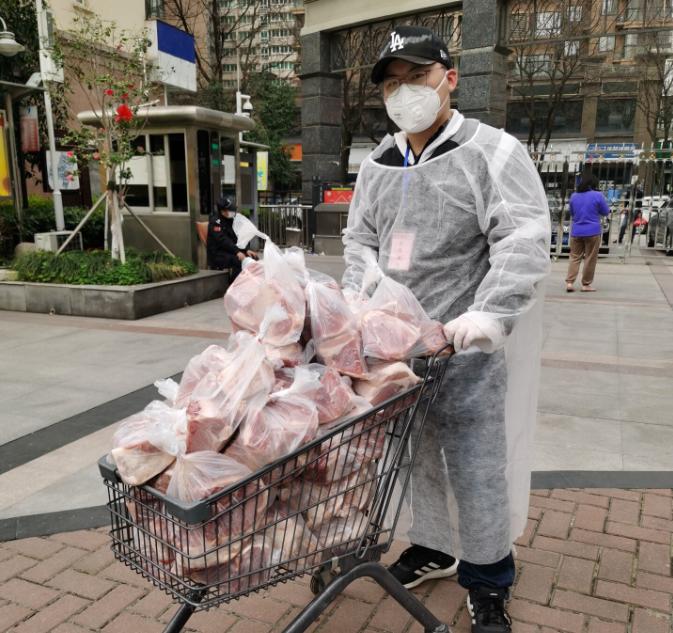 76天的谎言,一双40码运动鞋……看武汉公交青年的战疫故事