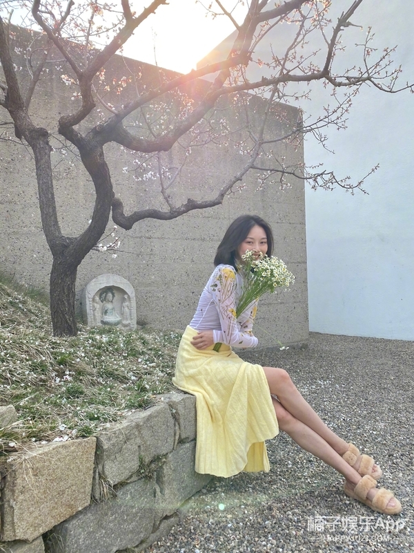 网红鼻祖晚晚和舒淇同框比美赢了？妆容穿搭都有小心机，来抄作业