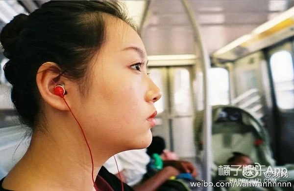 网红鼻祖晚晚和舒淇同框比美赢了？妆容穿搭都有小心机，来抄作业