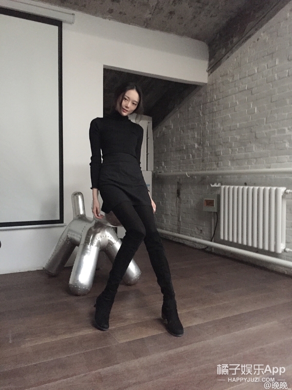 网红鼻祖晚晚和舒淇同框比美赢了？妆容穿搭都有小心机，来抄作业