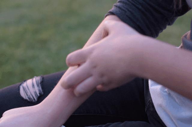 皮炎湿疹抹凡士林能抹多久,湿疹足癣用什么药膏最有效