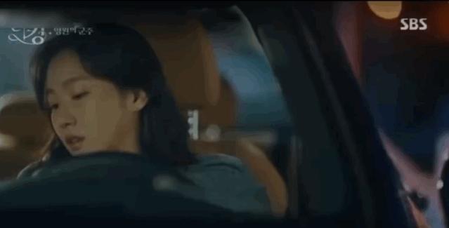 曾因长相被骂到注销账号，这位韩国单眼皮女孩颠覆了我们的审美....