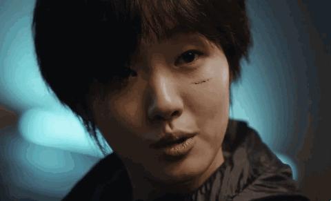 曾因长相被骂到注销账号，这位韩国单眼皮女孩颠覆了我们的审美....