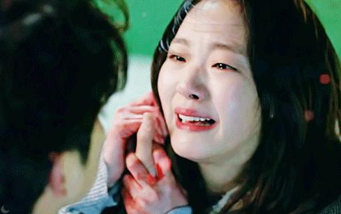 曾因长相被骂到注销账号，这位韩国单眼皮女孩颠覆了我们的审美....