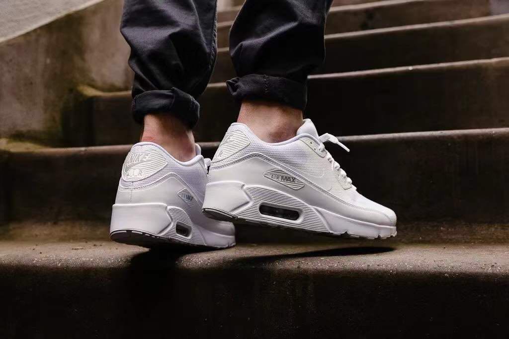 17双超高颜值小白鞋，最低400即可拿下