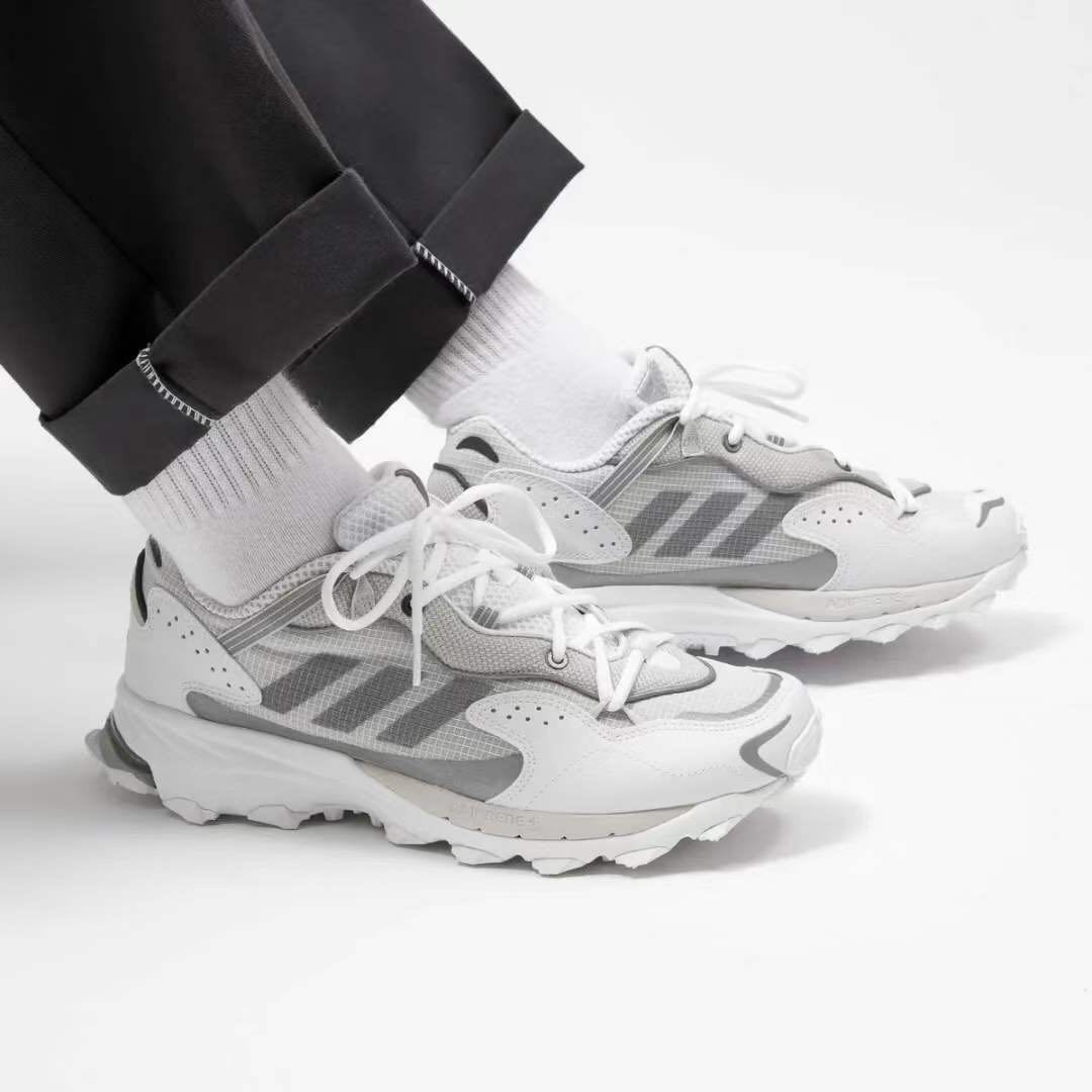 17双超高颜值小白鞋，最低400即可拿下