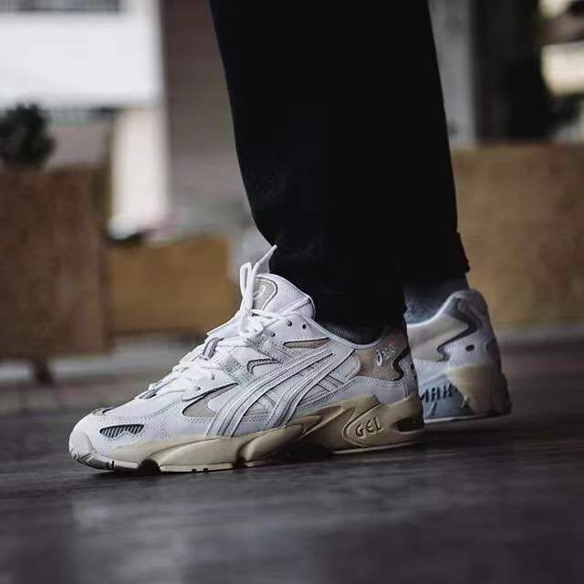 17双超高颜值小白鞋，最低400即可拿下