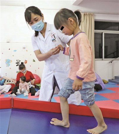 宁德市医院脑瘫康复训练中心——用爱守护“慢飞天使”