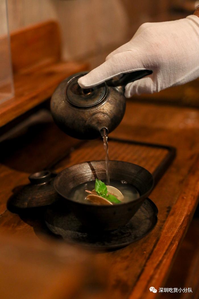 人均1280的餐厅,人均120的砂锅店