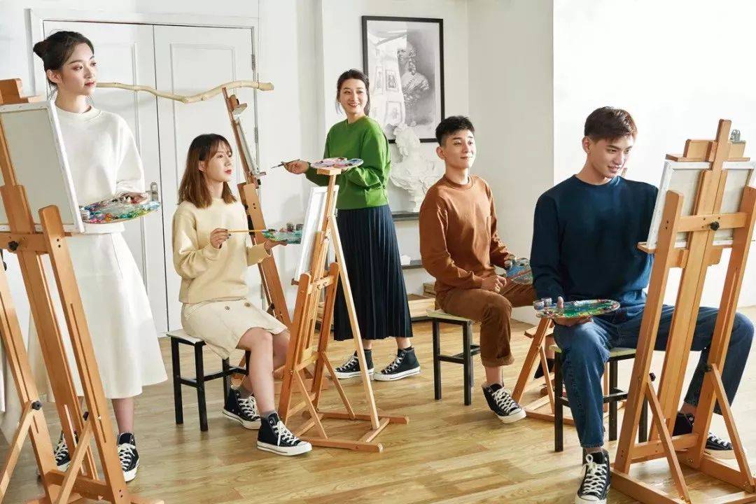 优衣库今夏最火的一次,优衣库事件幕后推手