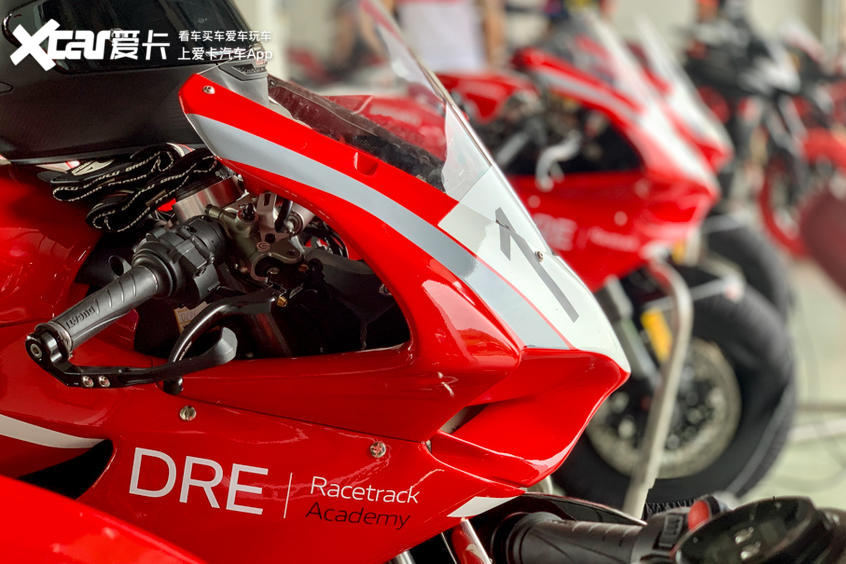 这才是杜卡迪的正确驾驶方法,杜卡迪应该怎么骑才舒服