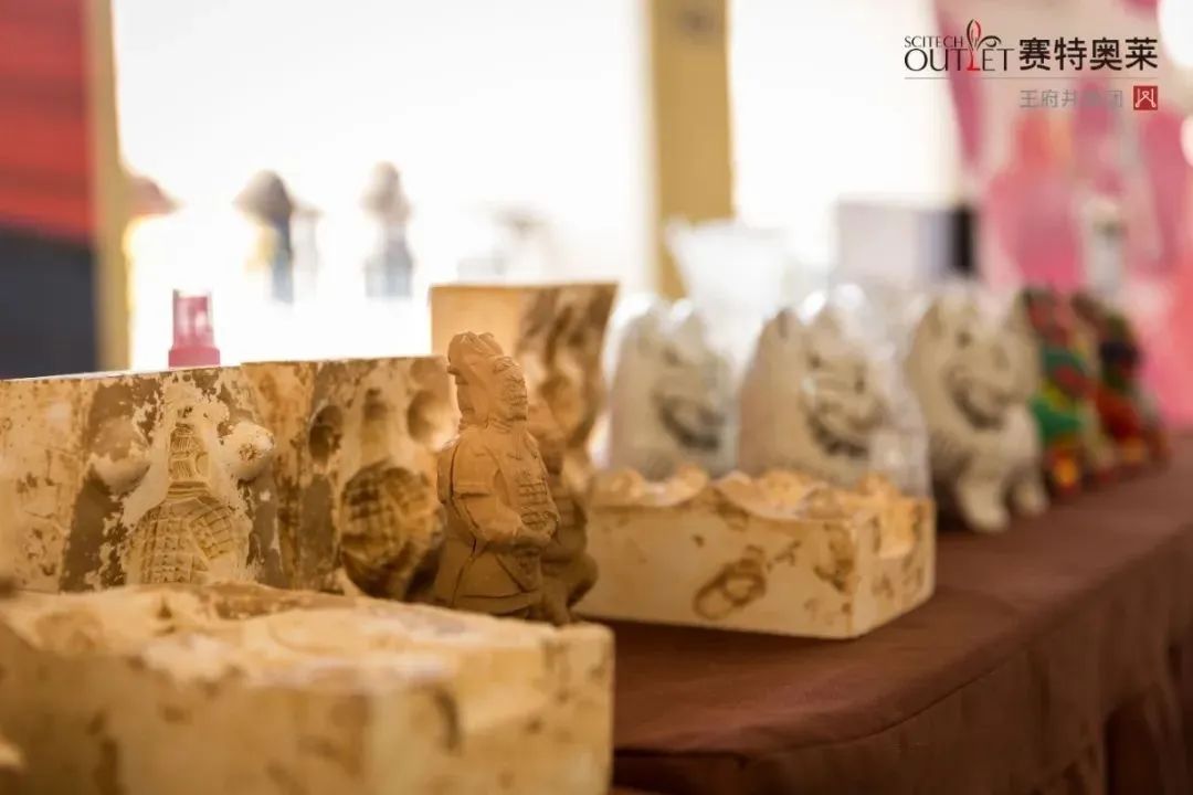 650元买到PRADA，居然还送了免费的华为P40和超多霸王餐...