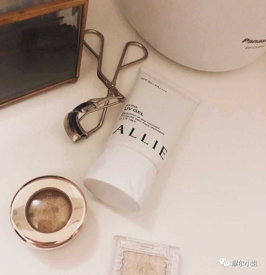 澶忓浼戦棽琛f湇,澶忔棩8浠跺