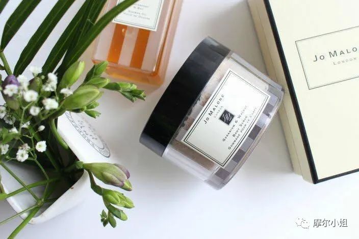 澶忓浼戦棽琛f湇,澶忔棩8浠跺