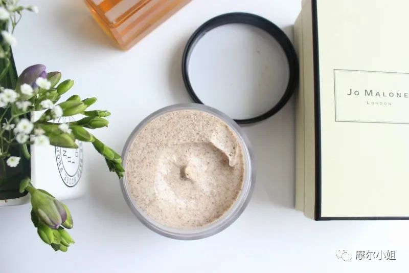 澶忓浼戦棽琛ｆ湇,澶忔棩8浠跺