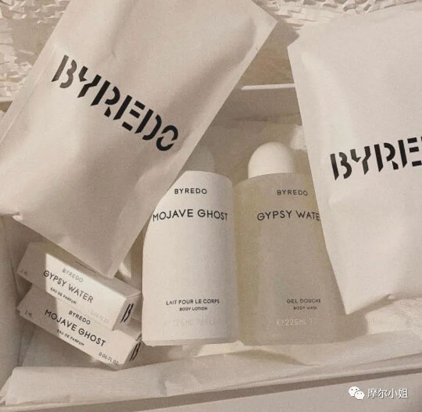 澶忓浼戦棽琛f湇,澶忔棩8浠跺