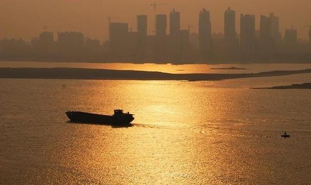 南昌特色小吃一条街在哪里,南昌老字号的特色小吃