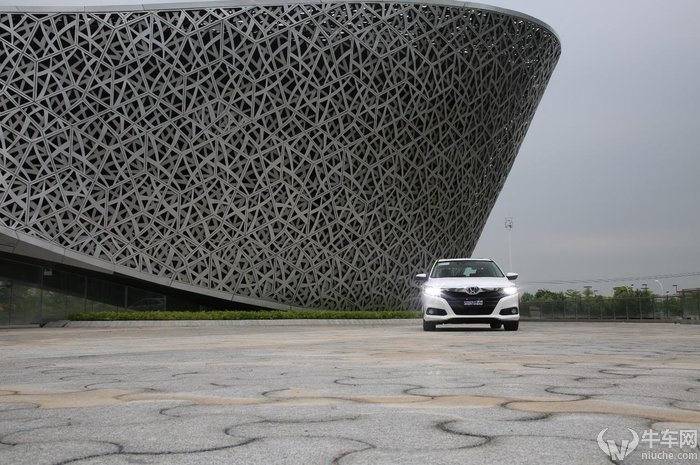 广汽本田凌派2019180turbocvt舒适版,试驾新款本田凌派锐混动