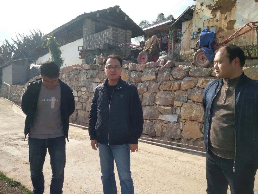 高升：为了不再看到几年没见过父母的孩子眼里透露的酸楚，我一定要履好职、尽好责！|精准扶贫