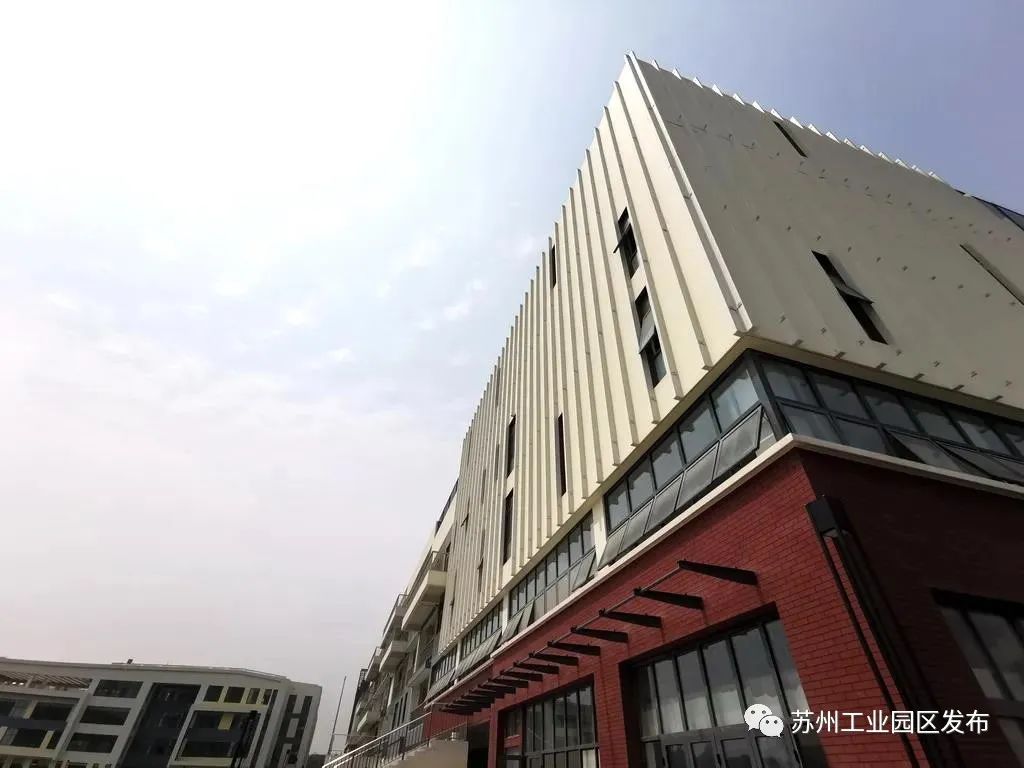金鸡湖中学新校区怎么样,园区金鸡湖新校区