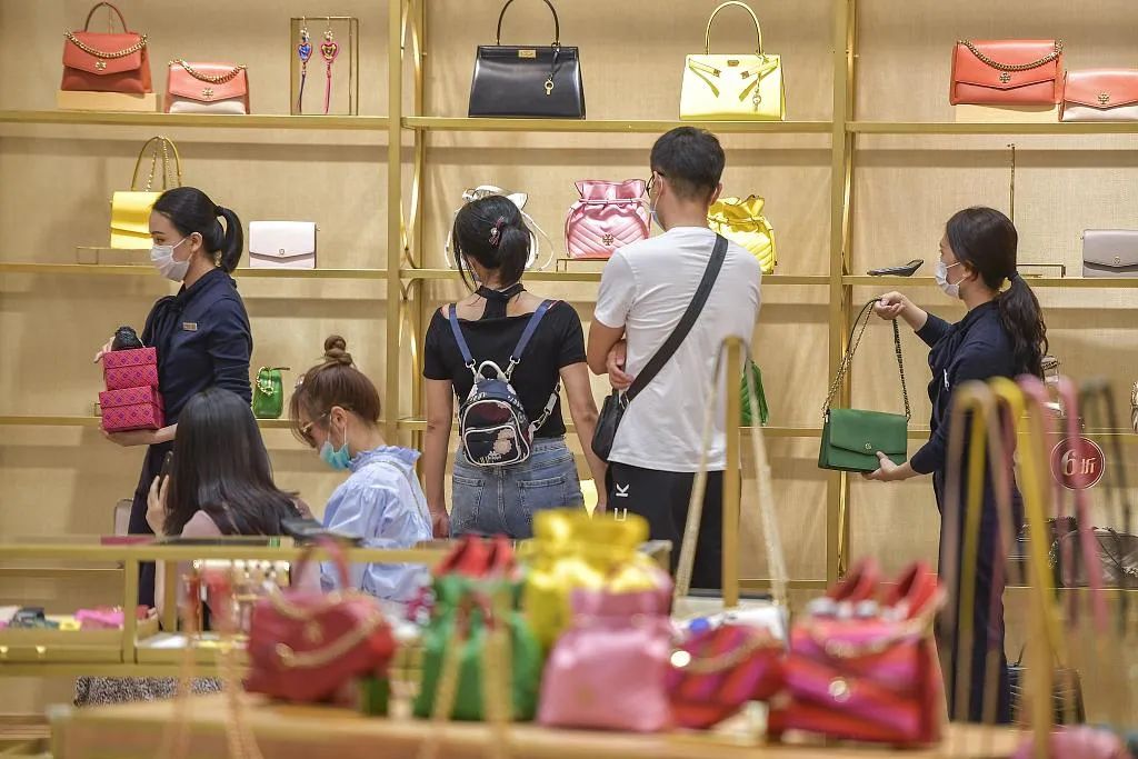 海南离岛免税购物额度10万,海南自贸港10万免税吗