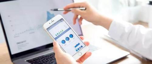 警惕！微信朋友圈“7不晒”：快去查查，晒了赶紧删掉