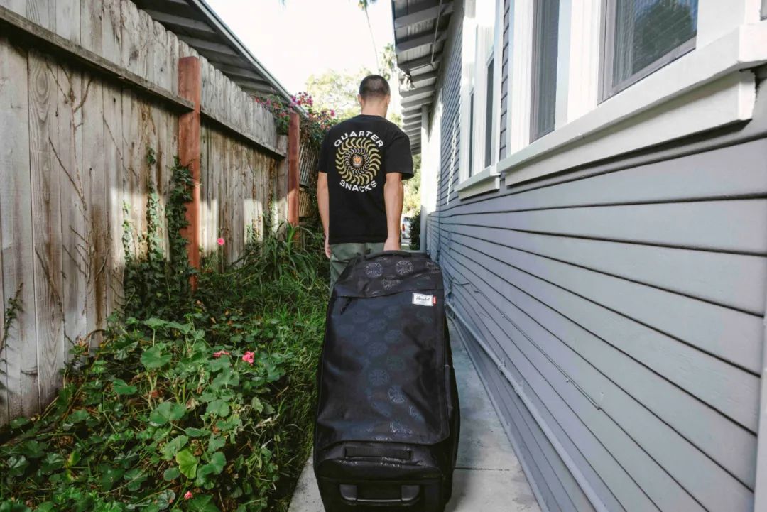 要装就装个够，HerschelXIndependent联名系列包满足