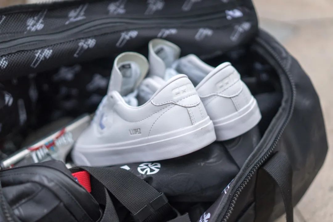 要装就装个够，HerschelXIndependent联名系列包满足