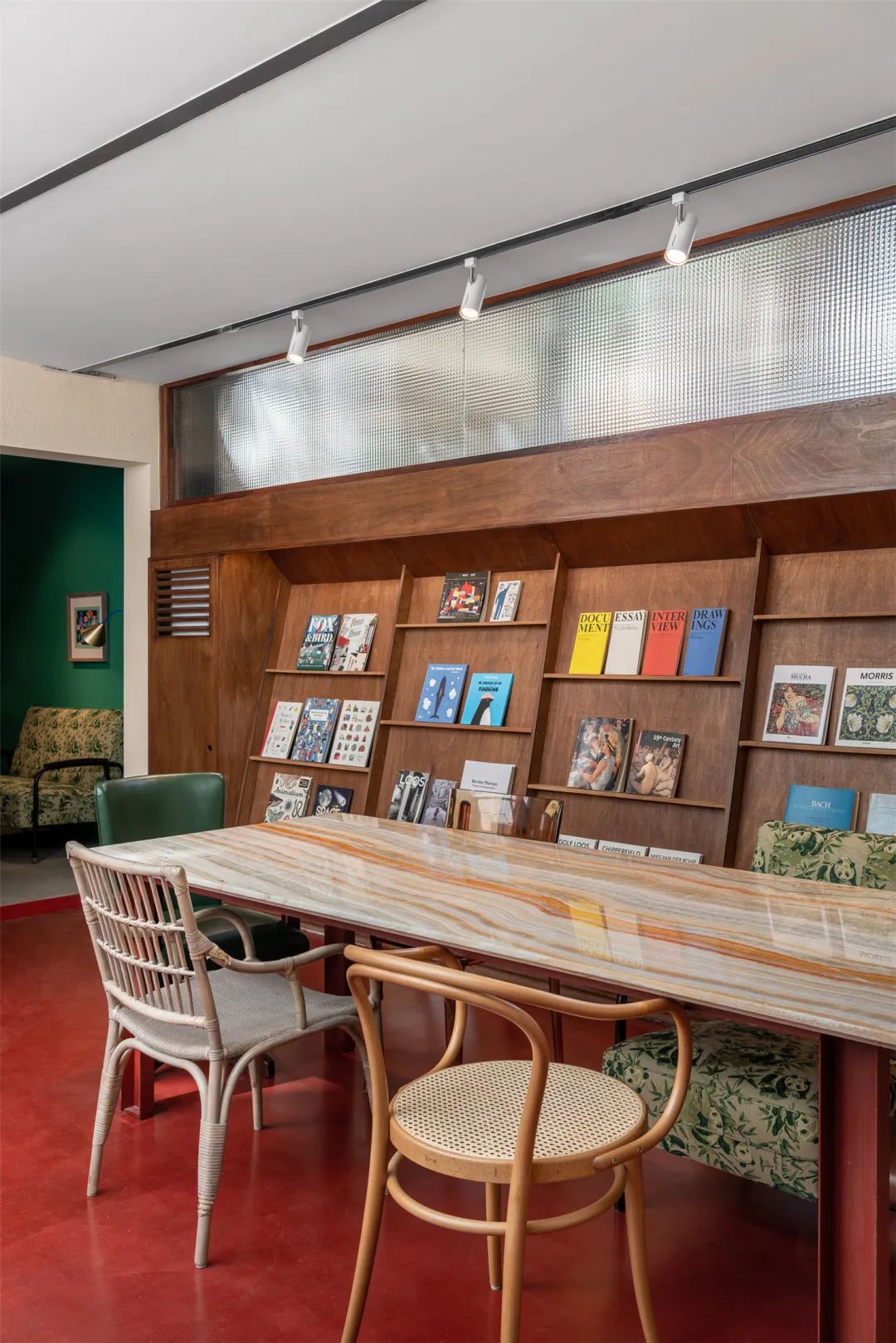 20平米小型的咖啡厅设计,长方形露台咖啡厅