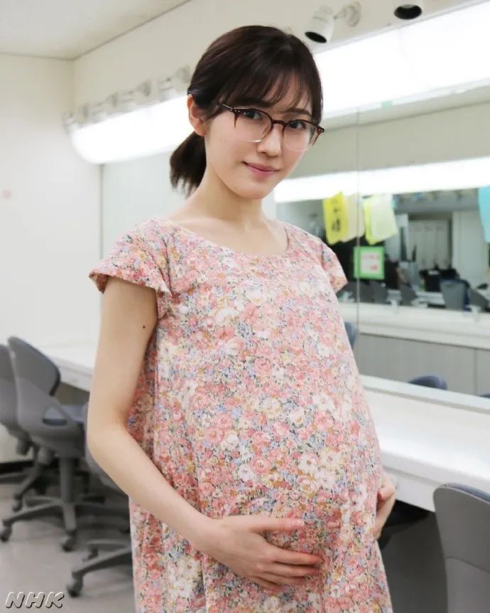 除了退出娱乐圈,她还做了这些事