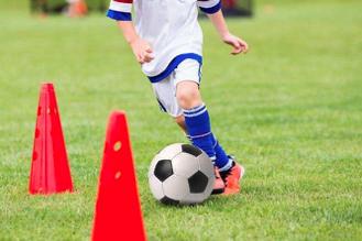 如何说服父母让自己去踢足球,父母怎么支持孩子