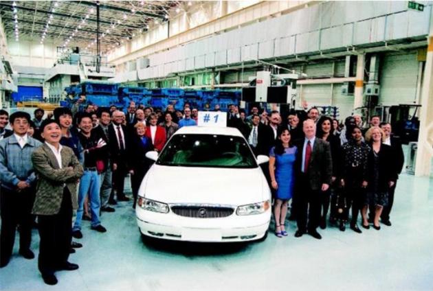 一代经典11年情怀老车桑塔纳,沉浸式体验老款大众桑塔纳