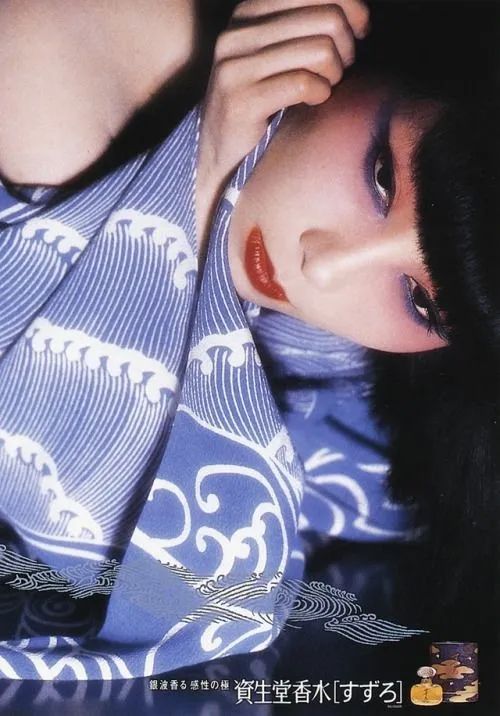 22岁出道，28岁成YSL宠儿，意外逝世13年，她仍是资生堂最爱的第一美人...