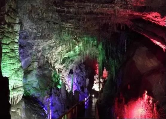 「限量特价」39元抢购价值5000元的2020年北京联合游览通票1套，可畅游京城百家景区，不贴照片不实名，不限周末，省钱还省心