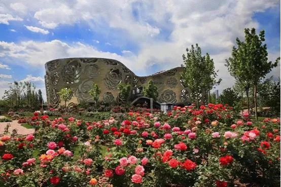 「限量特价」39元抢购价值5000元的2020年北京联合游览通票1套，可畅游京城百家景区，不贴照片不实名，不限周末，省钱还省心