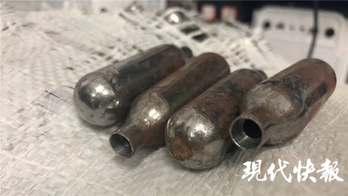 警方破获贩卖“笑气”窝点,警方破获网购配送诈骗案