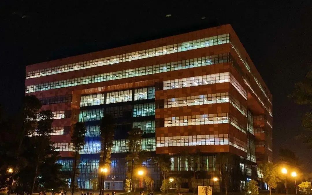 成都大学与哪所大学实力相当,成都大学是什么级别的大学