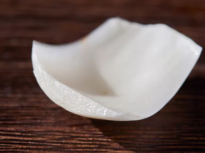 喉咙干痒咳嗽吃梨有效果吗,咳嗽有痰喉咙痒最快的方法润肺