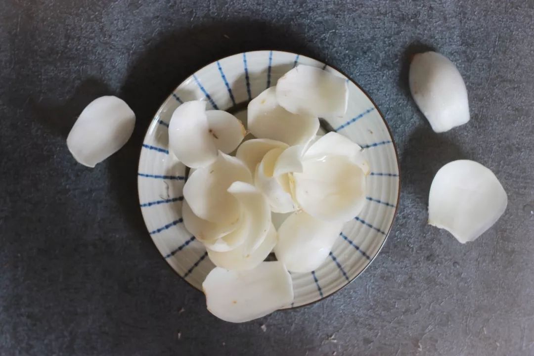 喉咙干痒咳嗽吃梨有效果吗,咳嗽有痰喉咙痒最快的方法润肺