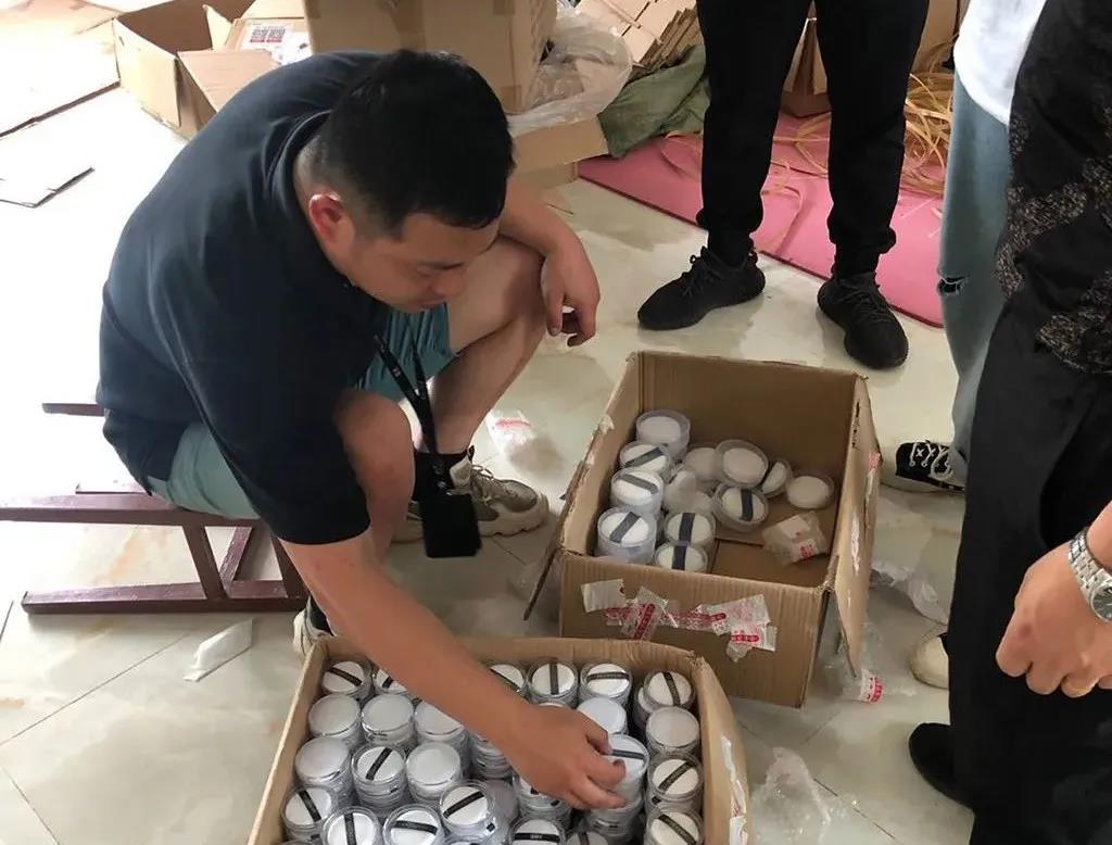 哪个牌子的粉扑好用实惠,名牌粉扑加工费