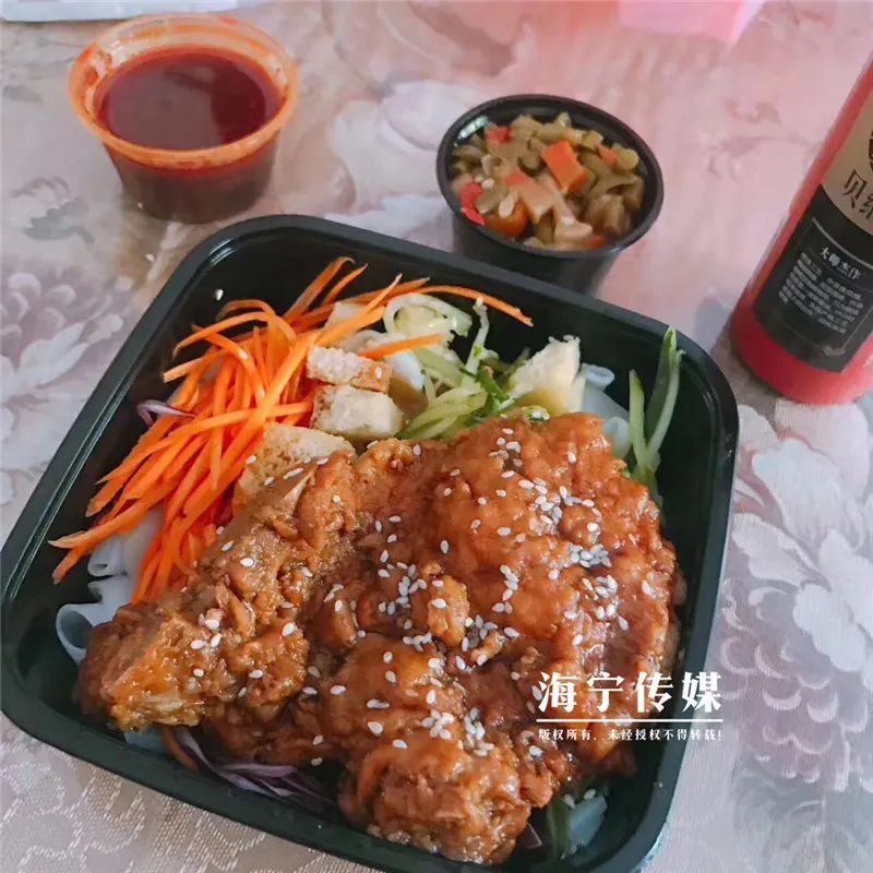 27岁姑娘开店胖40斤,27岁姑娘卖美食胖了40斤