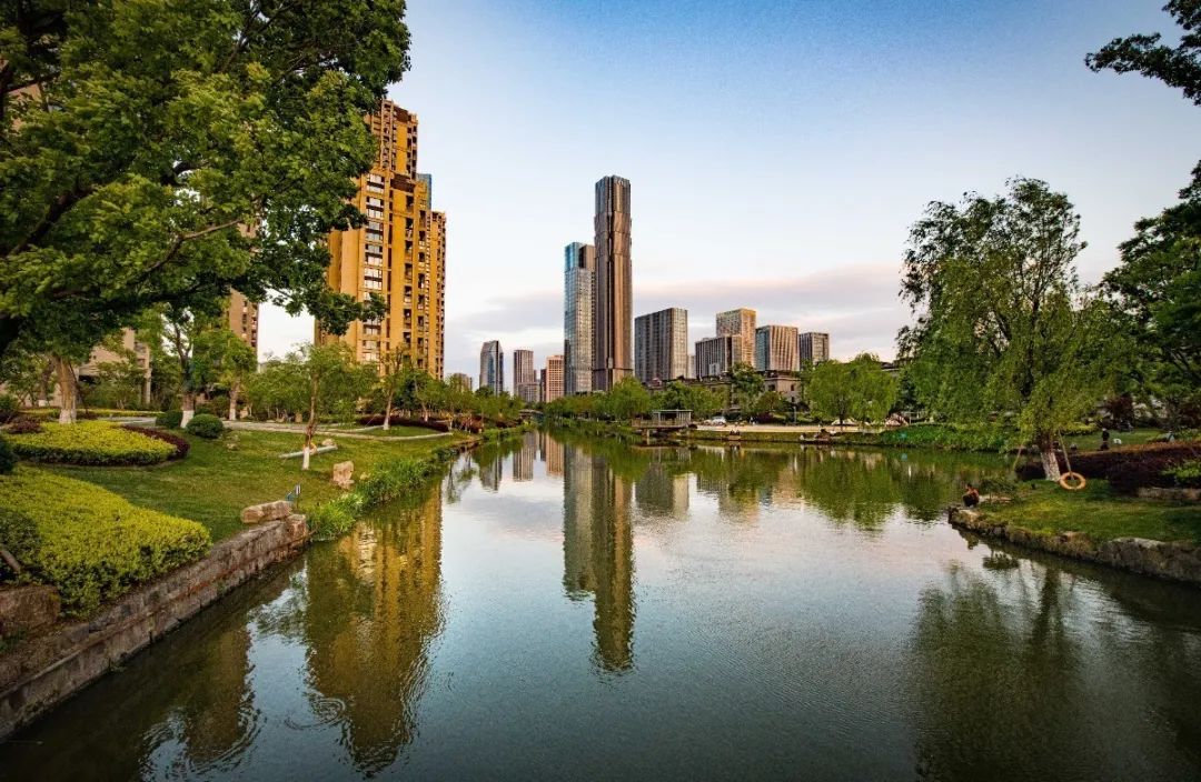 “镜中”余杭!这样的“靓”城美景你见过吗?丨小余儿说晚安