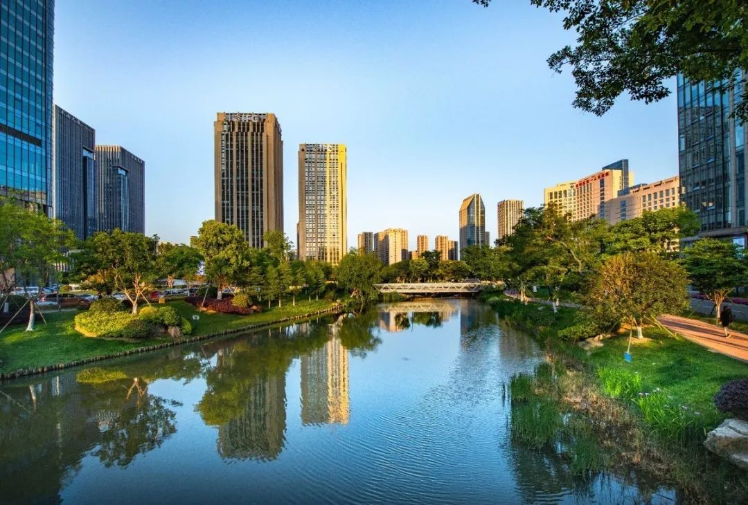 “镜中”余杭!这样的“靓”城美景你见过吗?丨小余儿说晚安