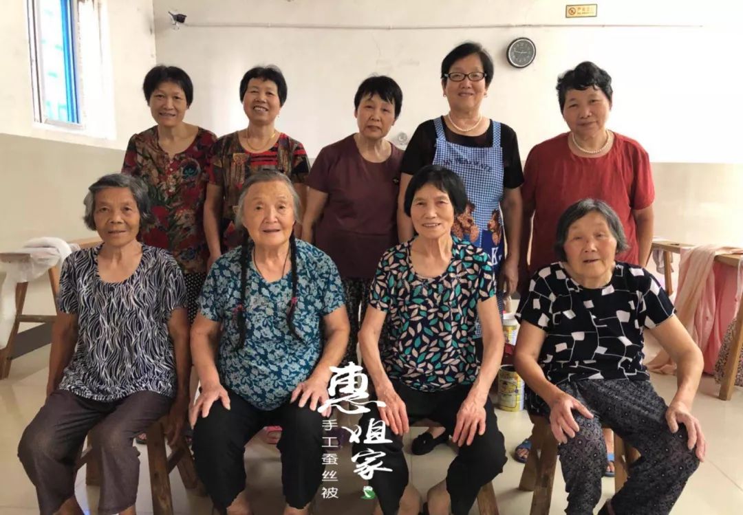 棉花被与蚕丝被哪个好,棉花被跟蚕丝被哪个好