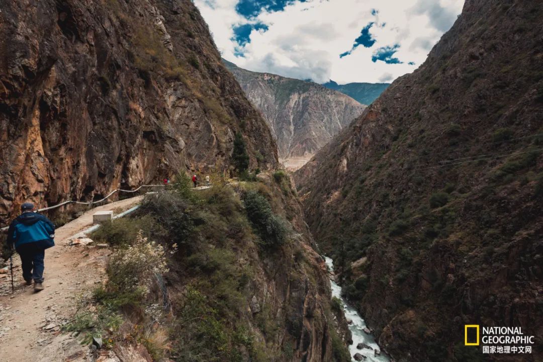 雨崩村自驾转山攻略,雨崩转山朝圣之旅