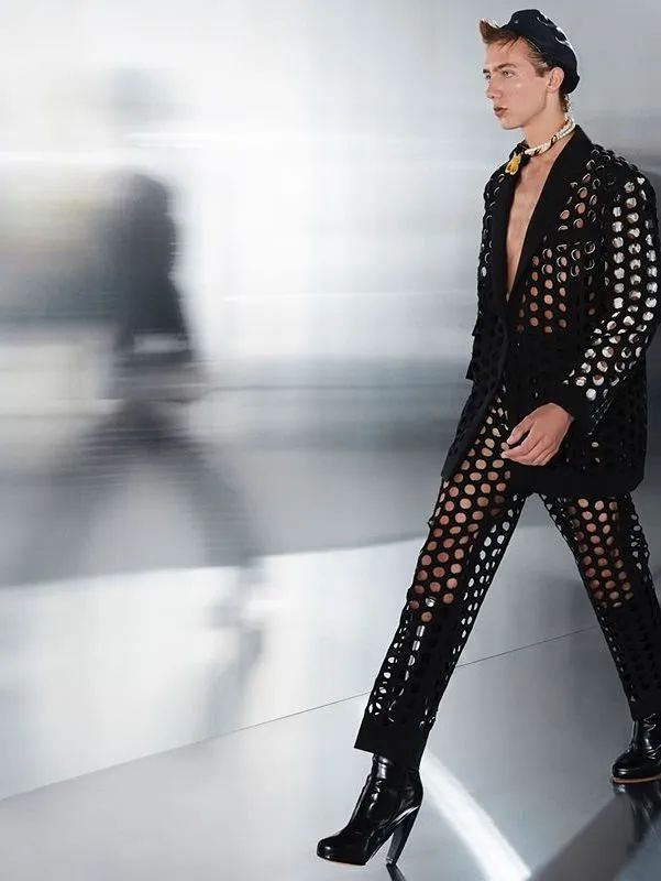 周雨彤祛痘神器,周雨彤的泪沟神器