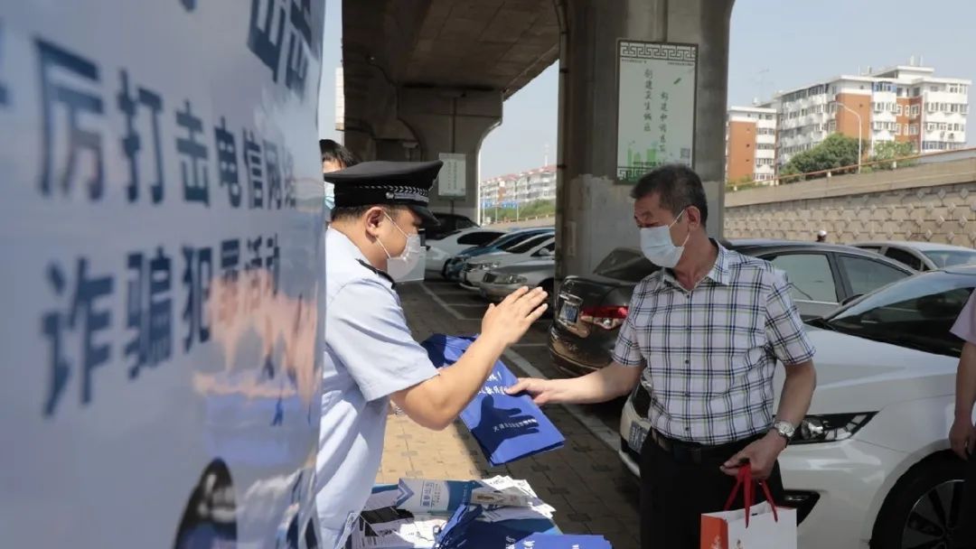 缃戣捶涓轰綍瓒婅捶瓒婄┓,涓轰粈涔堣秺绌疯秺璐蜂笉浜嗘