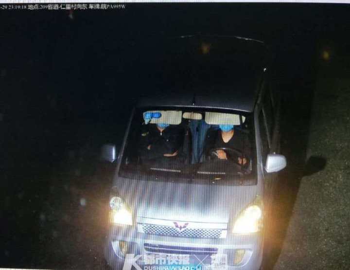 靠摆地摊赚钱的人,摆地摊三种人最赚钱