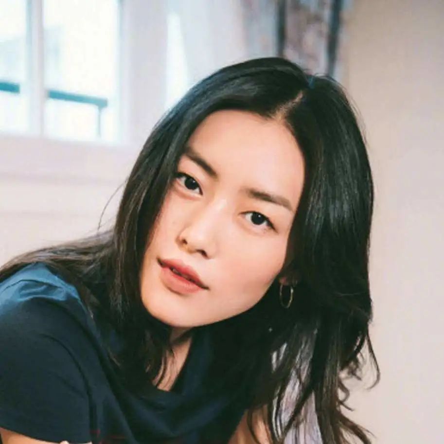 开完双眼皮为什么要往上看,开过的双眼皮可以再埋线吗